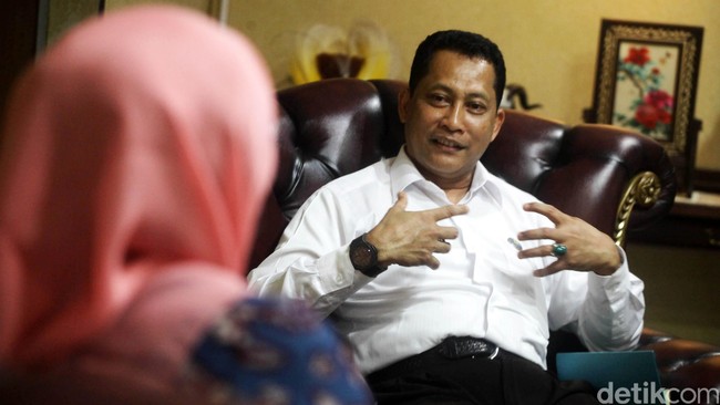 Naik Pitam soal Gudang Bulog Penuh, Buwas Semprot Mendag: Matamu