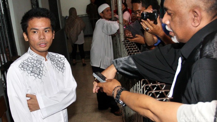 Apa Kata Robby Abbas Soal Inisial-inisial Artis yang Banyak Beredar?