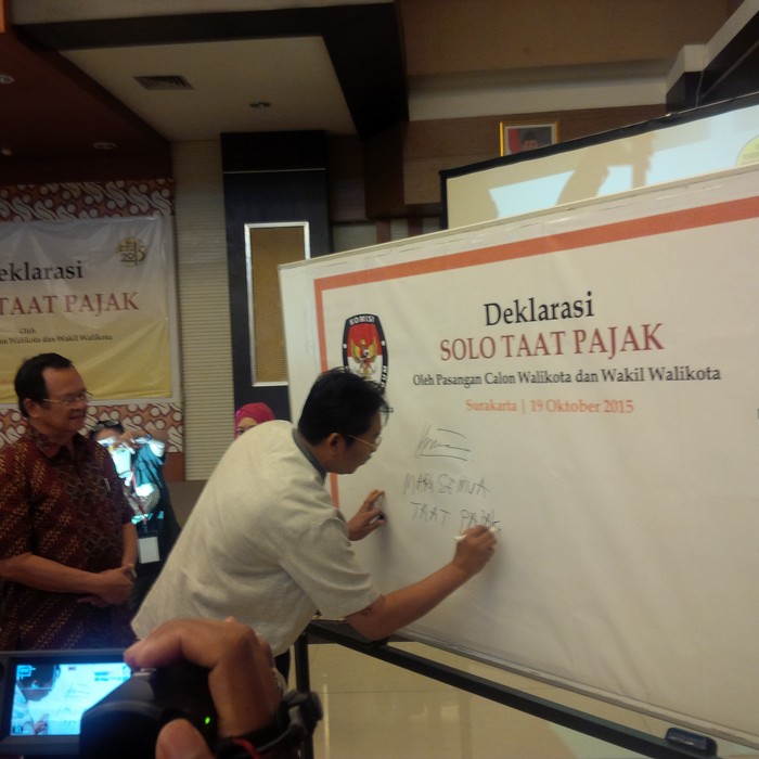 2 Pasang Cawalkot Solo Deklarasi Taat Pajak