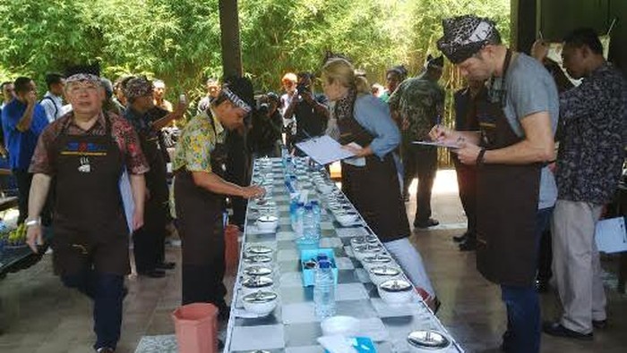 137 Sampel Kopi Ikut Kontes Kopi di Banyuwangi