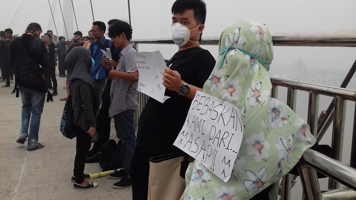 Begini Aksi Freezemob Bicara Asap Melalui Diam dari Gerakan #JambiBerasap