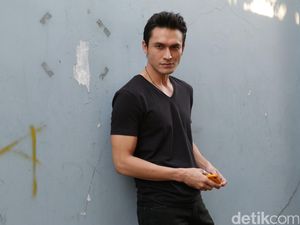 Indra Bruggman Tak Mau Sukses Sendiri, Keluarga Juga Harus Ikut Maju