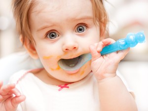 Akibat yang Mungkin Muncul Jika Bayi Kurang dari 6 Bulan Diberi MPASI