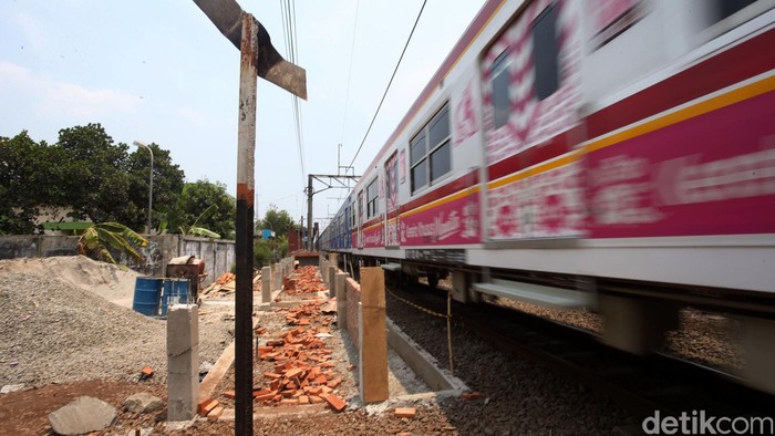 Kabar Gembira! Tarif Commuter Line Batal Naik November ini