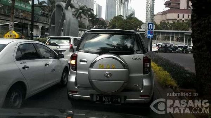 Jl Rasuna Said Kuningan Macet Parah, Ini Penyebabnya