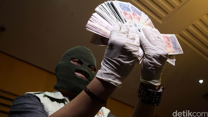 KPK: Duit Suap yang Diterima Dewie Limpo Baru Pemberian Pertama