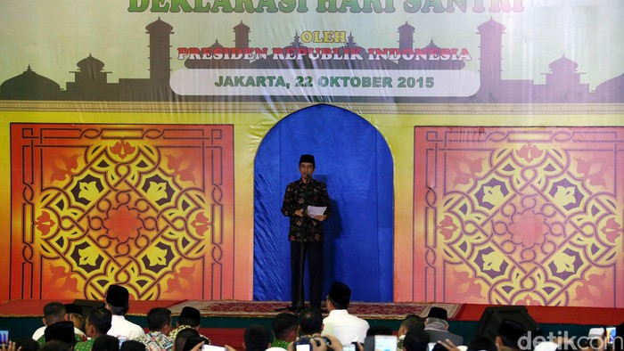 Usai Deklarasikan Hari Santri Jokowi Salat Ashar Berjamaah di Istiqlal