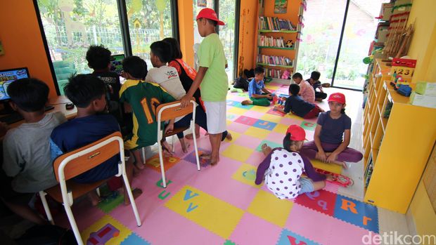 Ahok Tegaskan Konsep RPTRA Orisinil, Bukan Hasil Contek Taman Interaktif