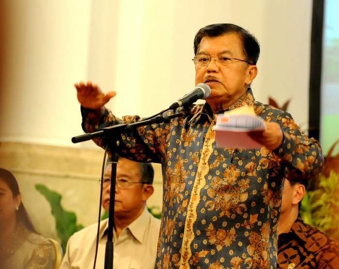 Wapres JK Setuju Revisi UU Lingkungan Hidup Soal Pembakaran Hutan