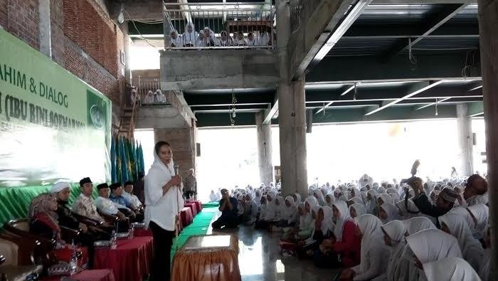 Meneg BUMN Resmikan SMK Gula Pertama di Jatim
