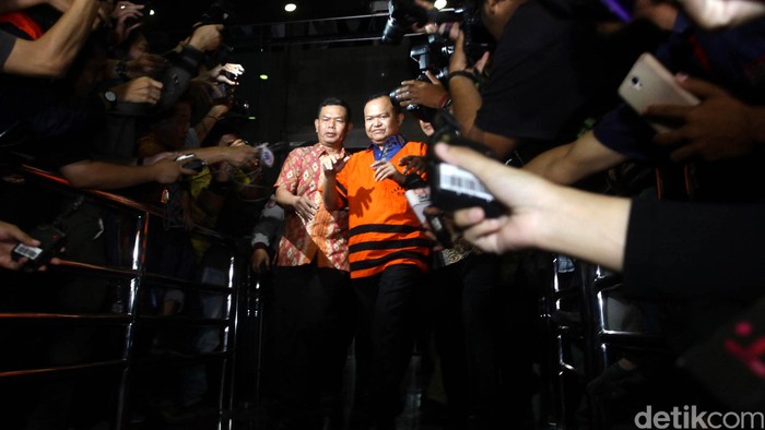 Rio Capella Didakwa Terima Rp 200 Juta untuk Amankan Gatot di Kasus Bansos