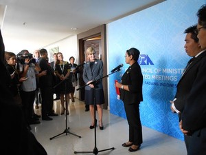 Gelar Pertemuan Bilateral, Indonesia dan Australia Bahas Kebakaran Hutan