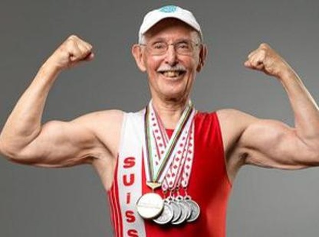 Usia Boleh Tua, Tapi Mereka Masih Kuat Lari Lho!