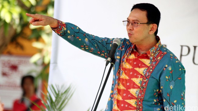 Memanas, Polemik Gunung Sampah Ahok Vs DPRD Bekasi