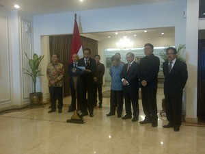 Ke AS, Jokowi Serahkan Penanganan Kabut Asap ke JK dan Luhut
