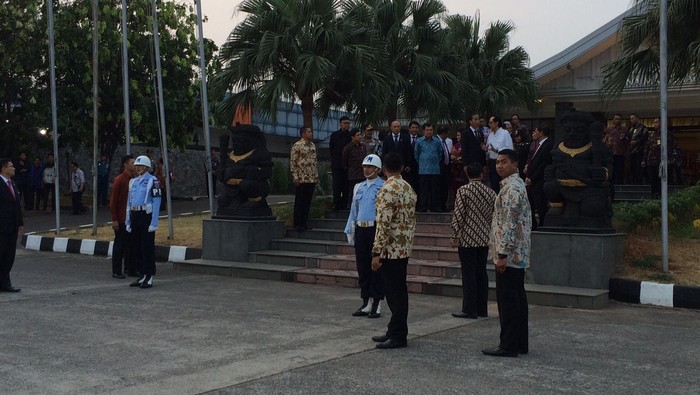 Ada Setiawan Djodi di Rombongan Pengantar Jokowi di Bandara Halim