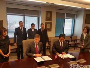 RI-AS Teken Kerjasama di Bidang Energi Alternatif Bio Fuel Pesawat Terbang