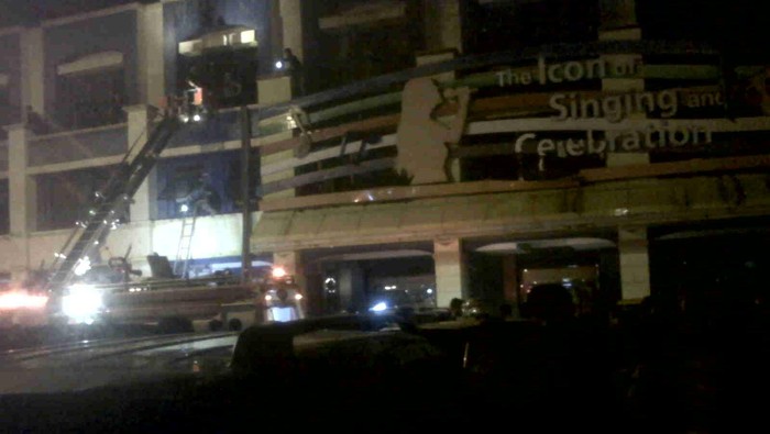 Inul Vizta Manado Kebakaran, Beberapa Pengunjung Terjebak