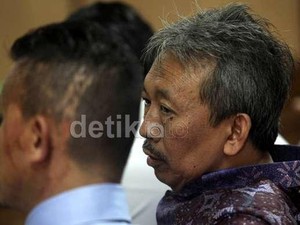 Misteri Hukum Kematian Holly: Pembunuhan Berencana atau Hanya Penganiayaan?