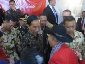 Seribuan WNI di AS Sambut Meriah Kehadiran Jokowi dan Iriana