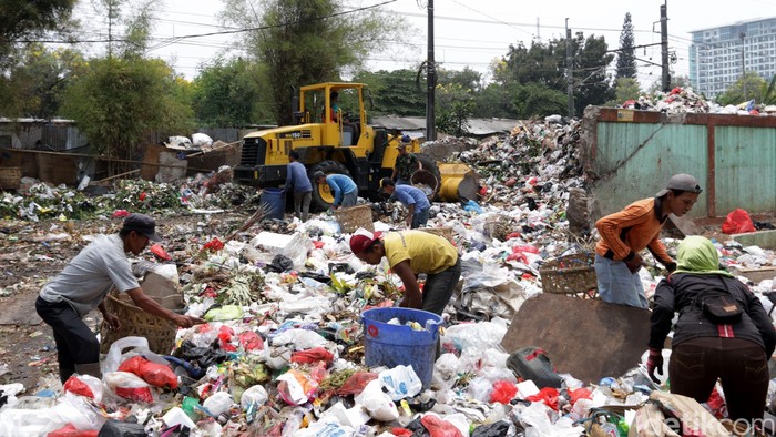 DPRD DKI Panggil Kadis Kebersihan Bahas Bantargebang