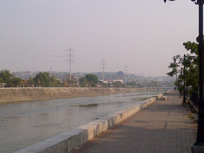 Fenomena Kabut Adveksi Masih Selimuti Semarang