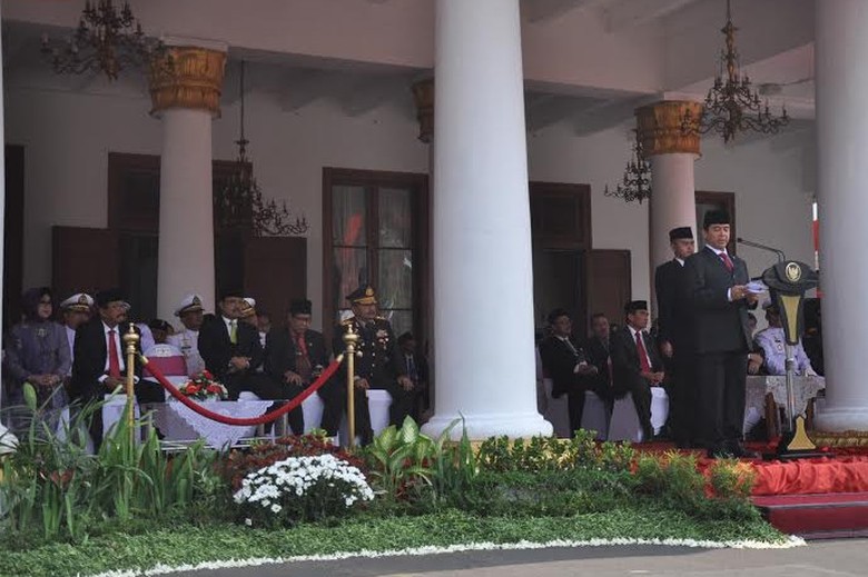 Menteri Yuddy Iming-imingi Sarjana Berprestasi Jadi PNS Tanpa Tes Menteri Yuddy Iming-imingi Sarjana Berprestasi Jadi PNS Tanpa Tes