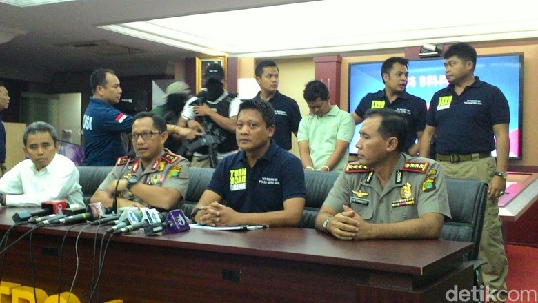 Kapolda Metro: Ledakan di Mal Alam Sutera High Explosive Kapolda Metro: Ledakan di Mal Alam Sutera High Explosive