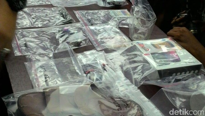 Ini Penampakan Komponen Bom di Mal Alam Sutera