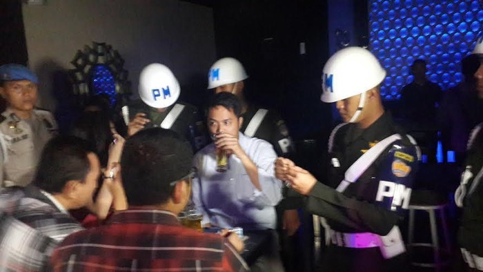 TNI/Polri Razia Kelab Malam di Kemang untuk Disiplinkan Anggota