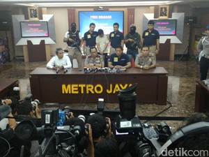 Leopard Peras Mal Alam Sutera Setelah Bom Meledak, Minta 100 Bitcoin