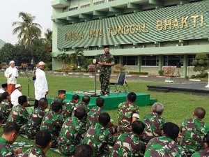 Saat Prajurit TNI Serentak Salat Istisqa Untuk Meminta Hujan