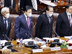 5 Pimpinan DPR Sumbang Rp 50 Juta untuk Korban Asap