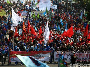 Kapolda Metro: 20 Orang Diamankan Setelah Unjuk Rasa Buruh di Depan Istana