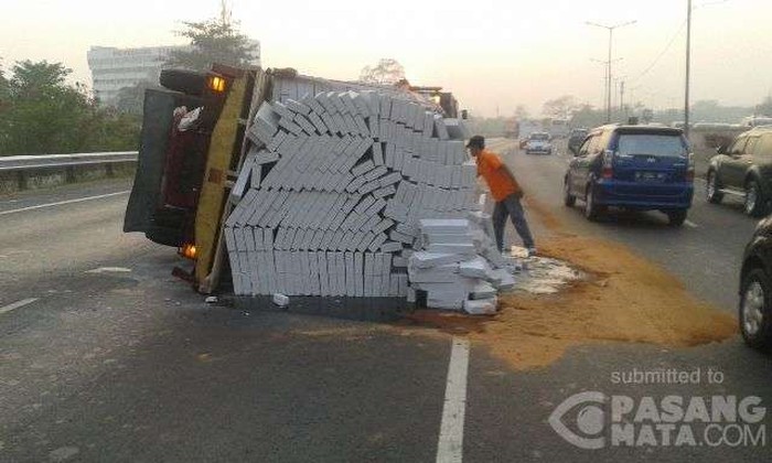 Kemenhub: Larangan Truk Lewat Tol untuk Antisipasi Lanjutan Hadapi Macet
