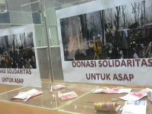 10 Jam Diletakkan, 2 Kotak Donasi Asap di DPR Hasilkan Rp 1 Juta-an