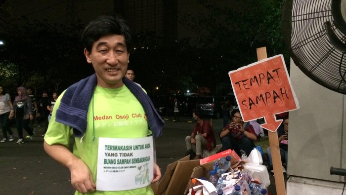 Jangan Buang Sampah Sembarangan, Malu Sama Orang Jepang Ini