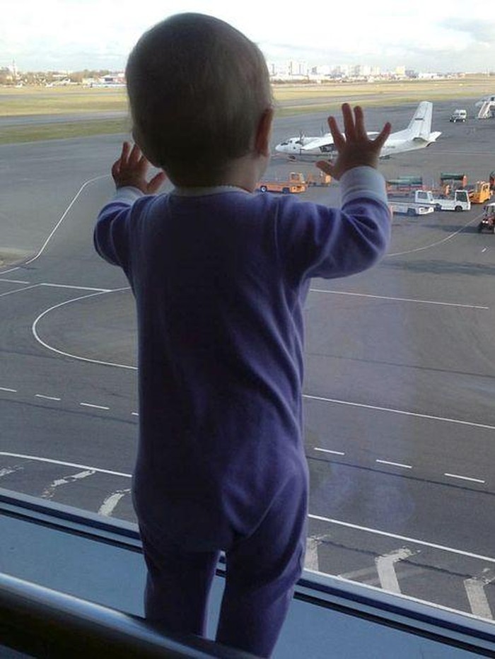 Foto Bayi 10 Bulan Korban Termuda Pesawat Rusia Jadi Simbol Duka