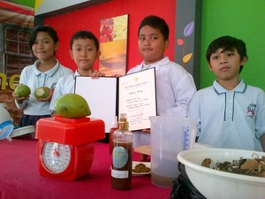 Sulap Buah Bintaro Jadi Anti-Rayap Alami, 2 Siswa SD Semarang Juara di Korea
