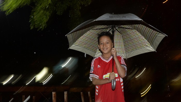 BMKG Prediksi Jakarta dan Bogor Diguyur Hujan dan Petir Siang ini