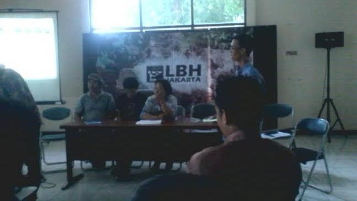Begini Suara Protes Buruh Saat Demo Hingga Malam Hari di Istana dan Dibubarkan