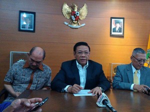 Para Ketua DPD I Golkar Kubu Agung Laksono Desak Munas Golkar