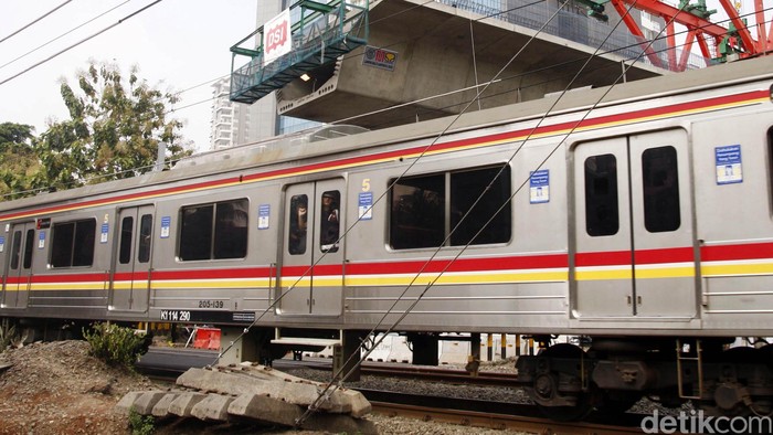 Dirut PT KAI Minta Ganjar Bantu Antisipasi Pelemparan dan Sabotase Kereta