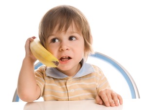 5 Hal yang Bisa Bikin Anak Lambat Belajar Bicara