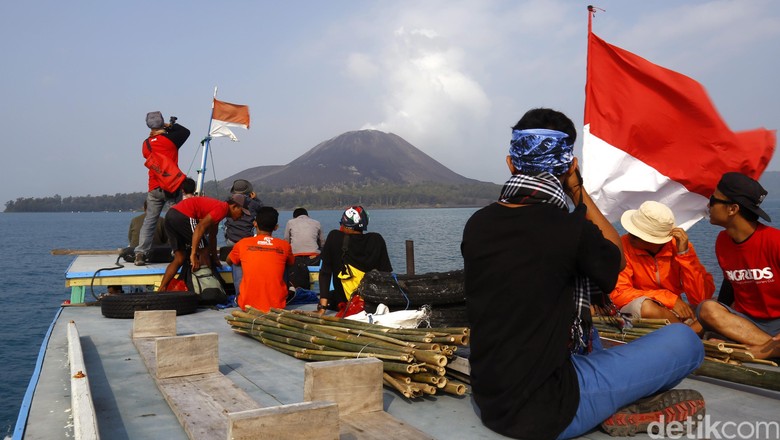 Ilustrasi Anak Gunung Krakatau (Reno/detikTravel) Ilustrasi Anak Gunung Krakatau (Reno/detikTravel)