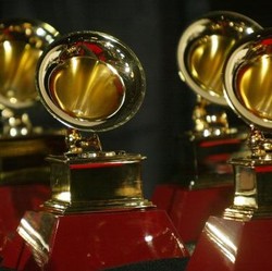 Seputar Nominasi Grammy 2026: Musisi Kejutan hingga yang Absen
