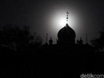 Ketakutan Setan Ketika Mendengar Suara Azan
