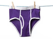 Pria di Surabaya Ditangkap Usai Curi Celana Dalam Laki-laki yang Disukainya