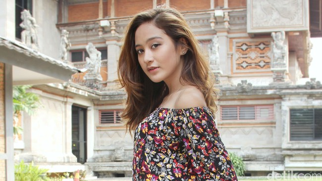 10 Artis Muda Cewek Terhot