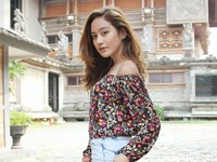 10 Artis Muda Cewek Terhot